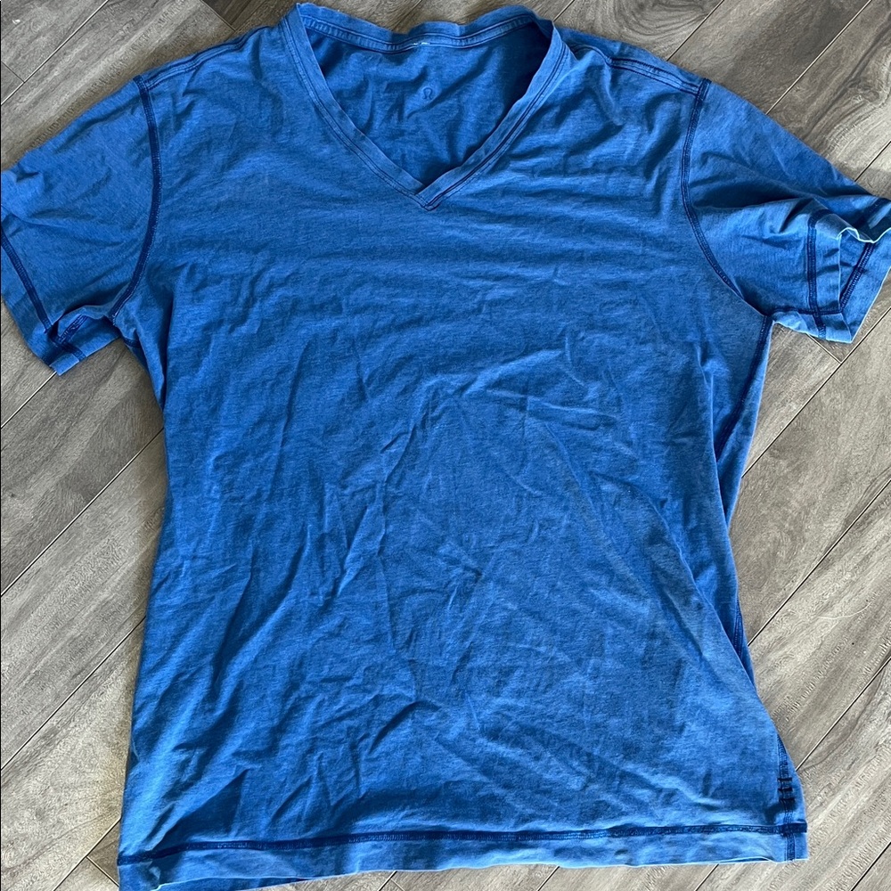 Lululemon Mens Basic V Neck Tshirt